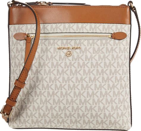 bolso michael kors jet set charm|Michael Kors vanilla jet set.